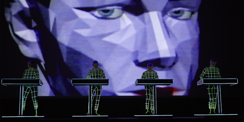 Kraftwerk: Exklusives Open Air Konzert auf dem Theaterplatz Dresden @ Sonic Seducer
